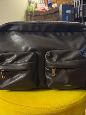 SAMO ONDOH cross utility bag M in goat chocolate